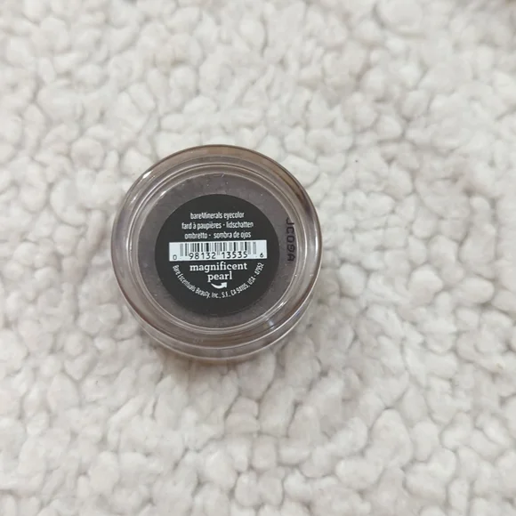 Eye color, Bare Minerals- Magnificent pearl - Picture 1 of 9